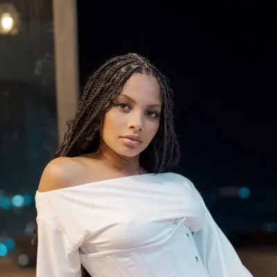 Ariana Nova profile