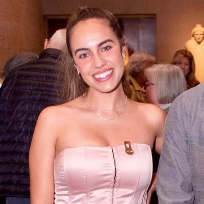 𝘈𝘳𝘪𝘢𝘯𝘢 𝘈𝘬𝘣𝘢𝘳𝘪 🤍 آريانا اکبری profile