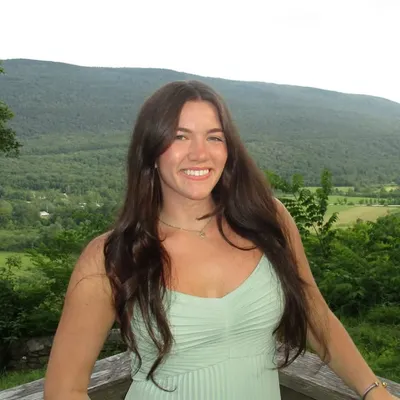 ariana bukovac profile