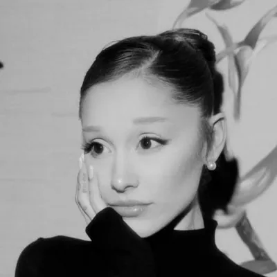 Ariana Grande profile