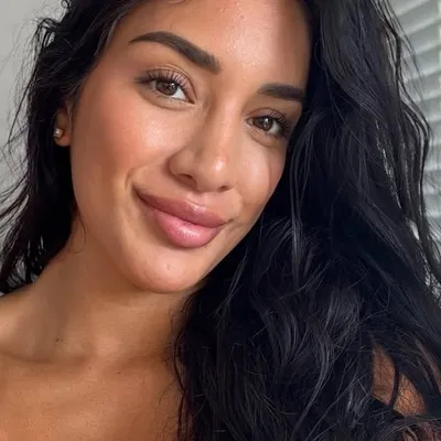 Ari profile