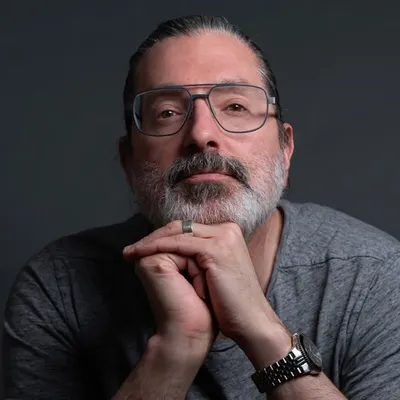 Aron Harris profile