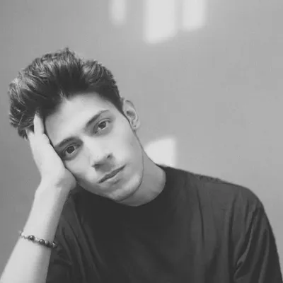 Arihant ♛ profile