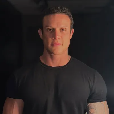 Ari Lima profile