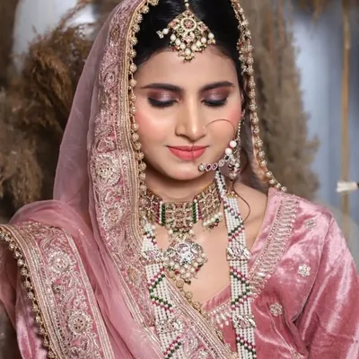 ARISHA IMRAN /LUCKNOW /BARABANKI MAKEUP ARTIST ๐โจ profile
