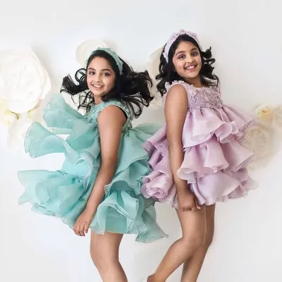 Ariaana & Viviana Manchu profile