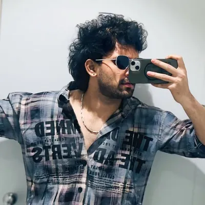 ITZ_A R J U N🛡️DAN_BILZERIAN profile