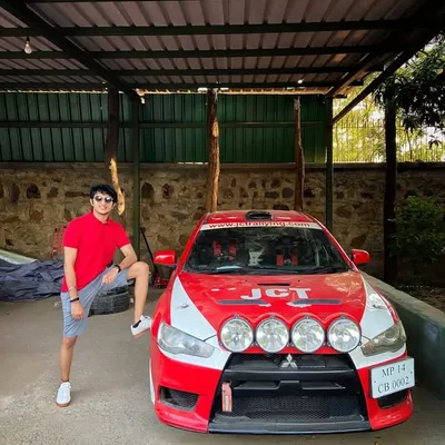 Arjun Bhatia profile