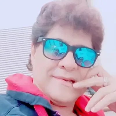 ARJUN FEROZ KHAN profile