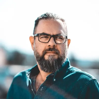 Armando Anguiano Yazbek profile