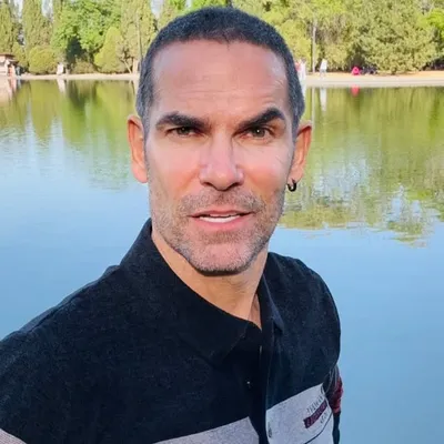 ARMANDO ARAIZA profile