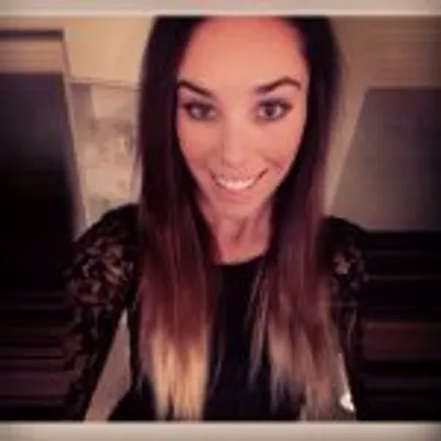 Amanda Cencer (Robertson) profile