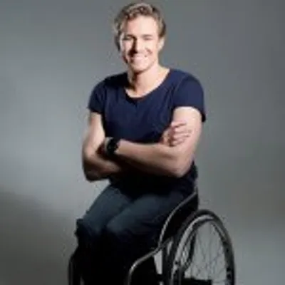 Aron Anderson profile