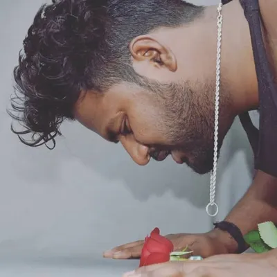 Aroz Khan عروج خان profile