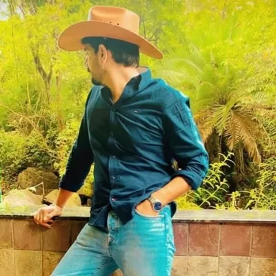 arsh dhaliwal profile