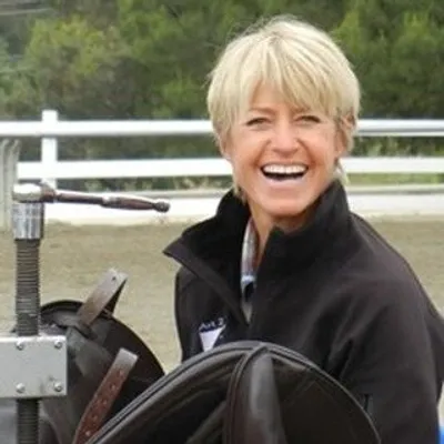 Karen Loshbaugh | Horse Trainer & Saddle Fitter profile