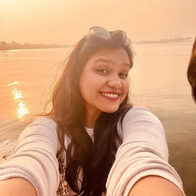 Raashi Gupta | Delhi Engraving & Calligraphy profile