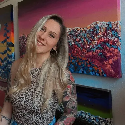 Ashley Wright profile