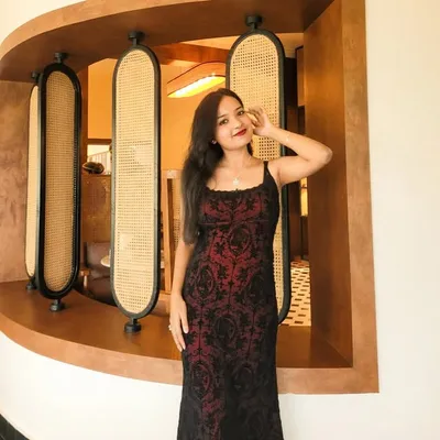artha thakur profile
