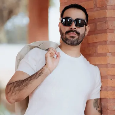Arturo Dueñas profile