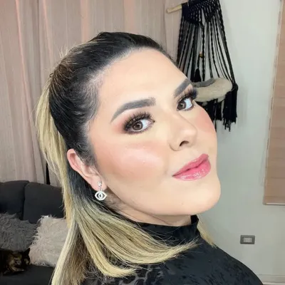 Maquillaje valencia Venezuela profile