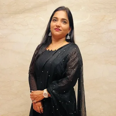 Vizag makeup artist Siri profile
