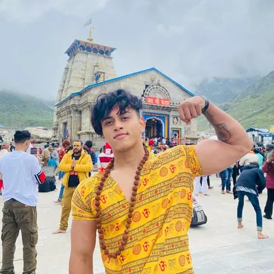 ARYAN KANDARI