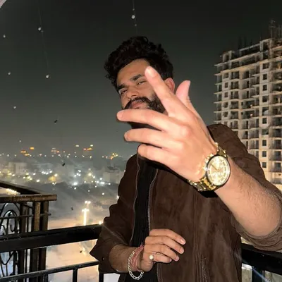 Arya Vardhan Mani Tripathi profile