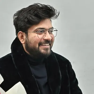 Vinod Arya profile