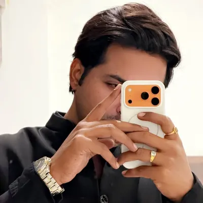 Ashish Tiwari profile