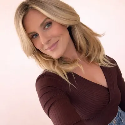 Ashley Jacobs profile