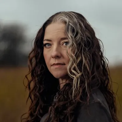 Ashley McBryde profile