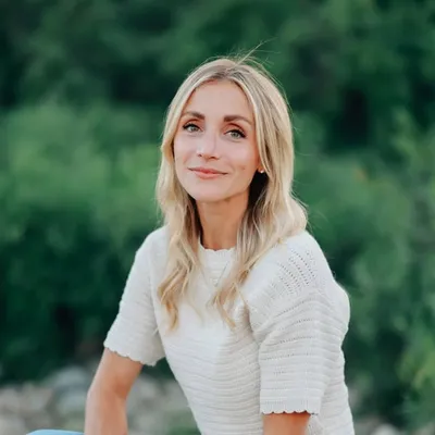 Ashley Crosby profile