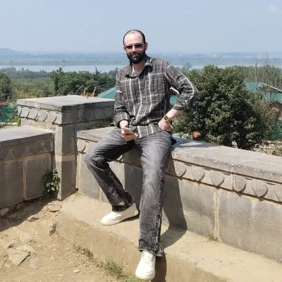 Zeeshan Aslam profile
