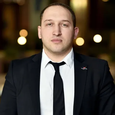 Roman Aslanov profile