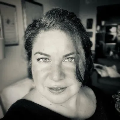 Aslı Omag Official profile