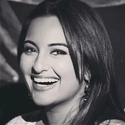 SØÑAĶSHÌ SÌNHÀ 😍😍😍 profile