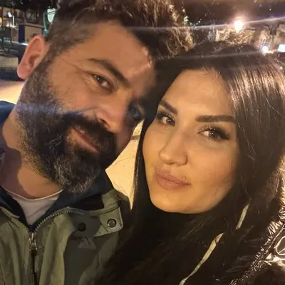 Aslı İskamya profile