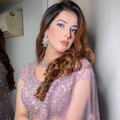 Asna Khan. profile