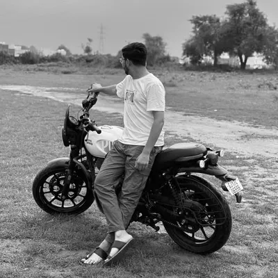ASRAR😎 profile
