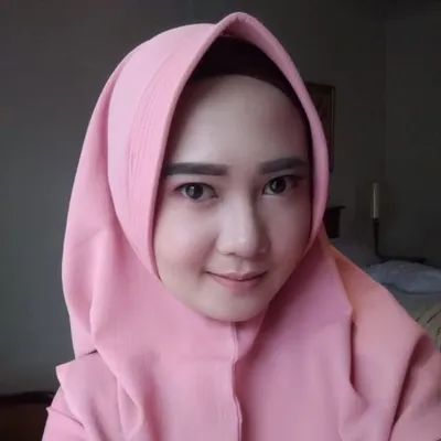 Asri Khoerunisa R profile