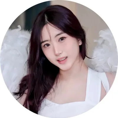 Aster Lau 劉芷君 profile