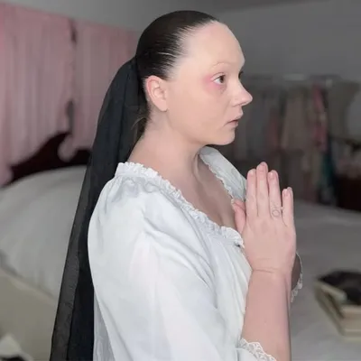 Sarah ๐ญ๐ฏ๏ธ profile