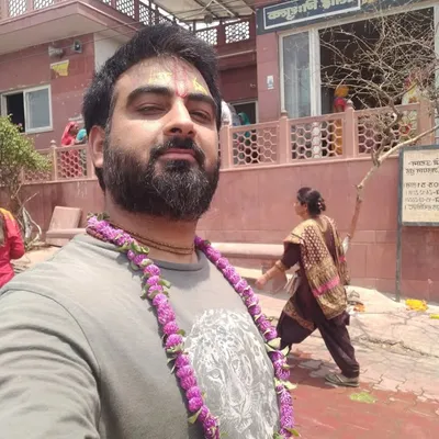 Ashwin Dogra Harivansh profile