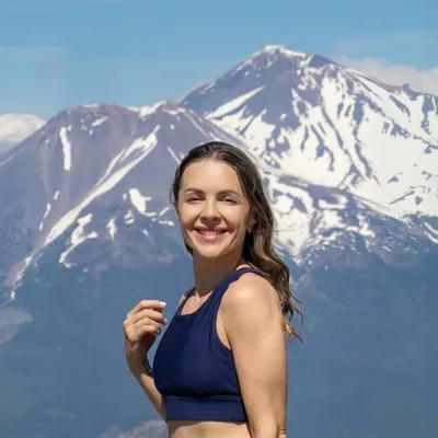 Asya Olson • California • Travel & Lifestyle profile