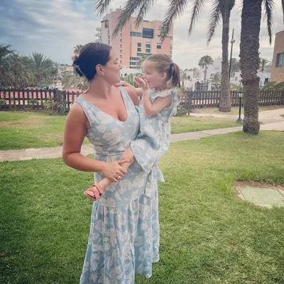 Rose & Mum profile