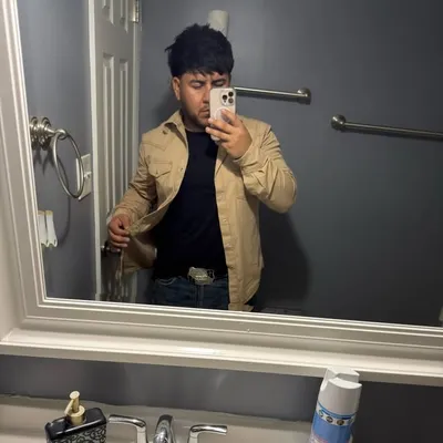 Emanuel Vega profile