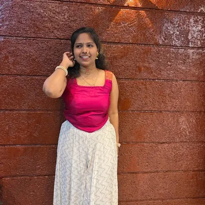 ✨ Veee Patil✨ profile