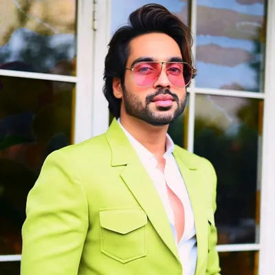 atul chauhan makeovers profile