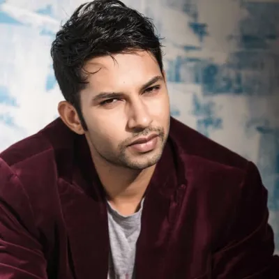 Atul Kulkarni profile